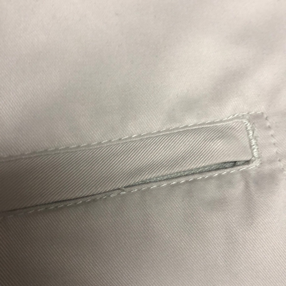 Shorts - Picture 3 of 3